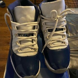 Jordan retro 11 “win like 82” size 11